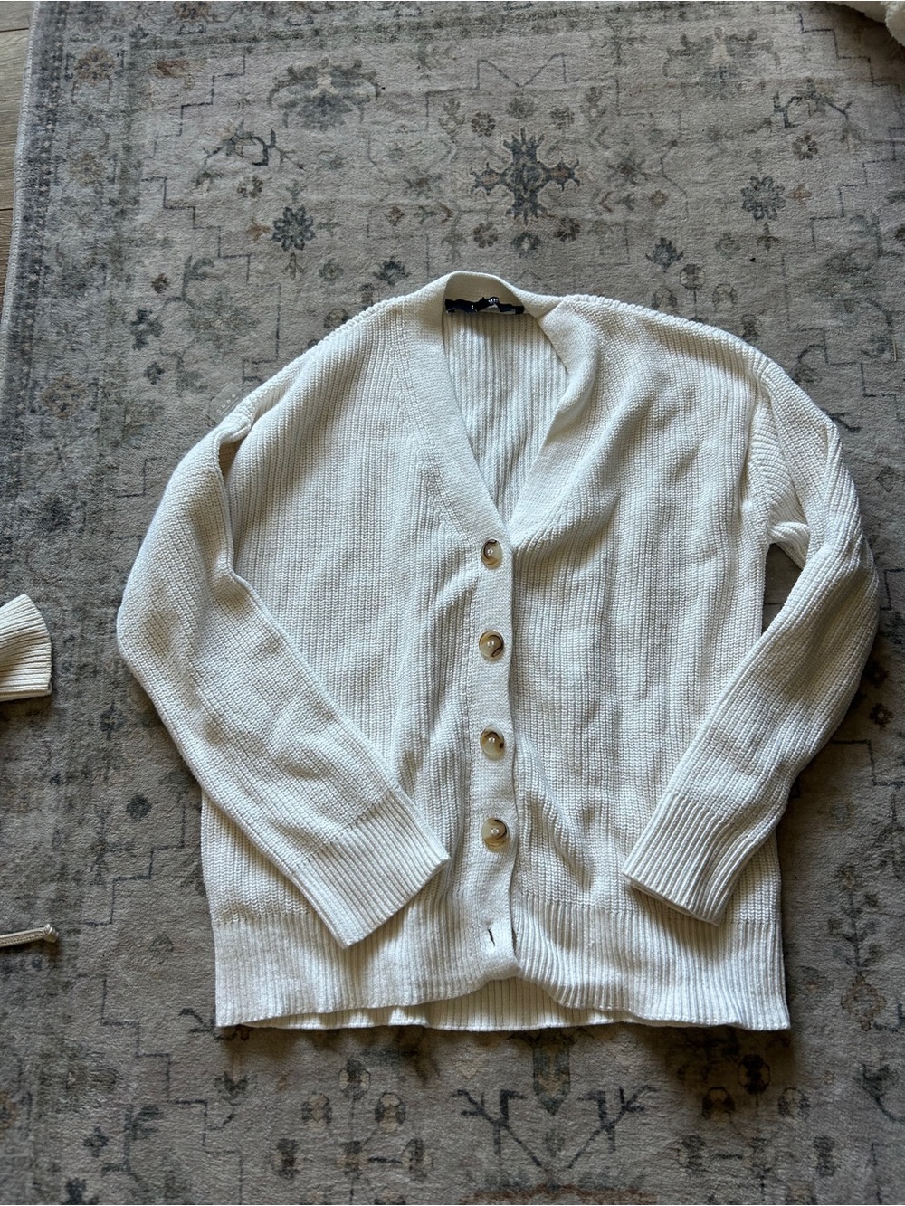 Hudson Jeans Cream Button-Up V-Neck Knit Cardigan
